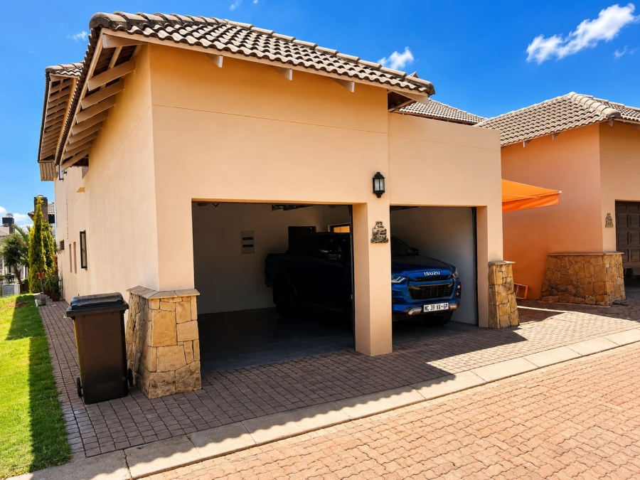 To Let 3 Bedroom Property for Rent in The Islands Estates North West